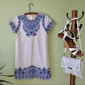 Alythea white embroidered dress size small
